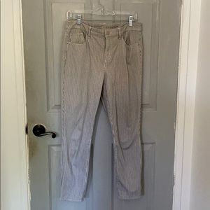 Cropped white and navy blue Chico pants